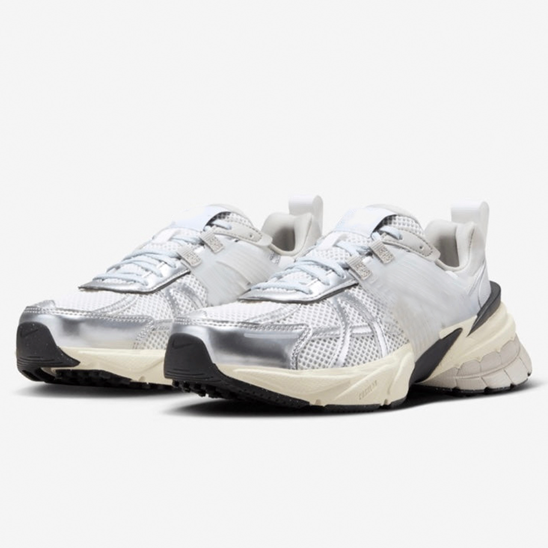 Sneakers Summit White and Metallic Silver