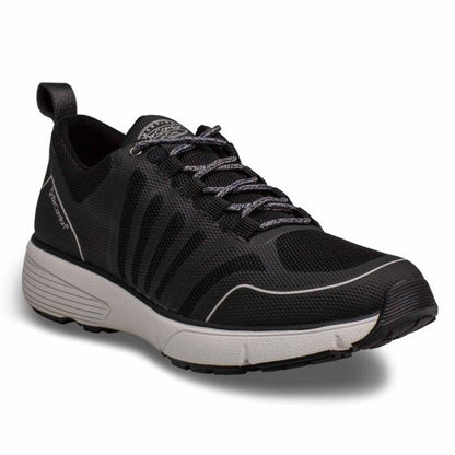 Gordon Men’s Walking Shoe